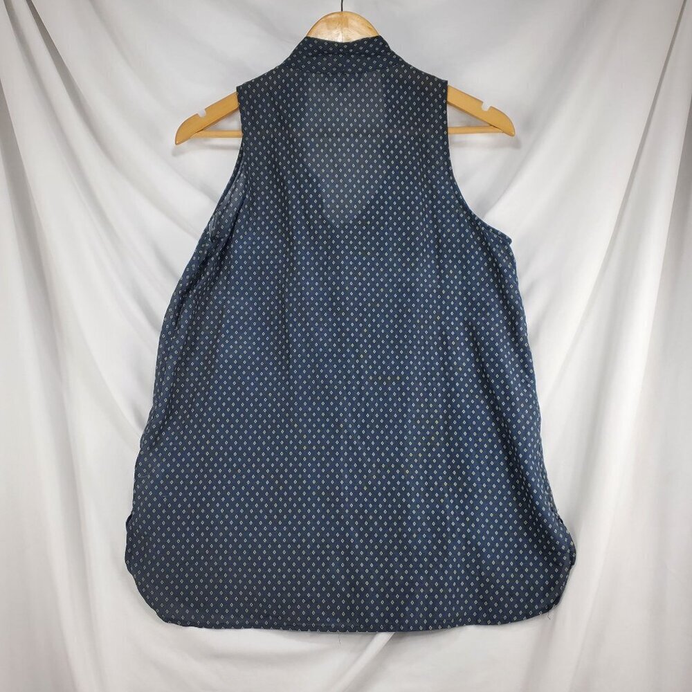 Gap Women's Blue Blouse Top Ikat Sleeveless Cotton Silk Button Size XS - Picture 2 of 10
